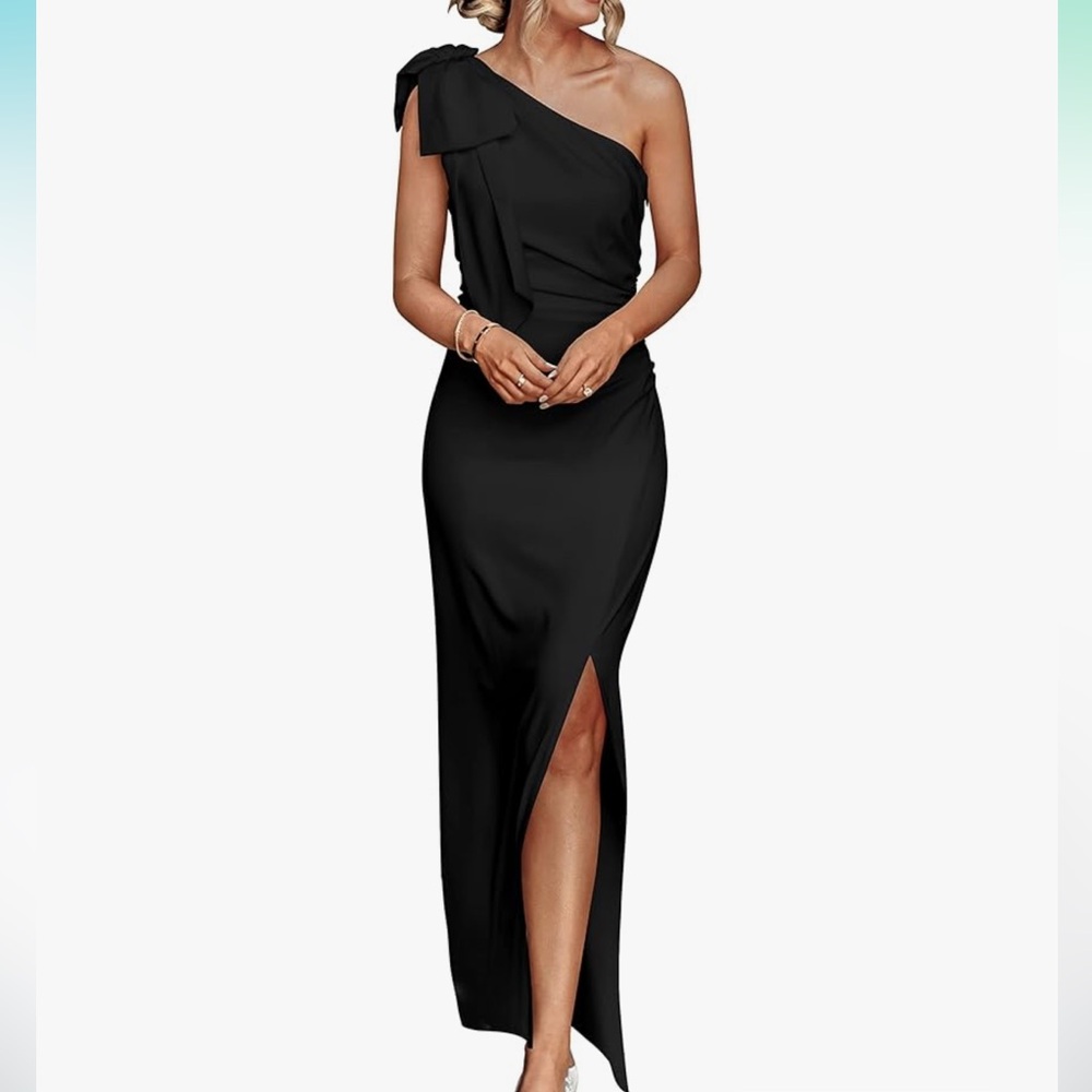 Chic One-Shoulder Black Dress